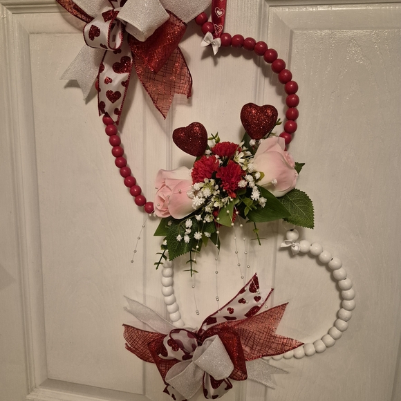 Valentine's Day Heart Wreath with Red and White Accents - Picture 5 of 5